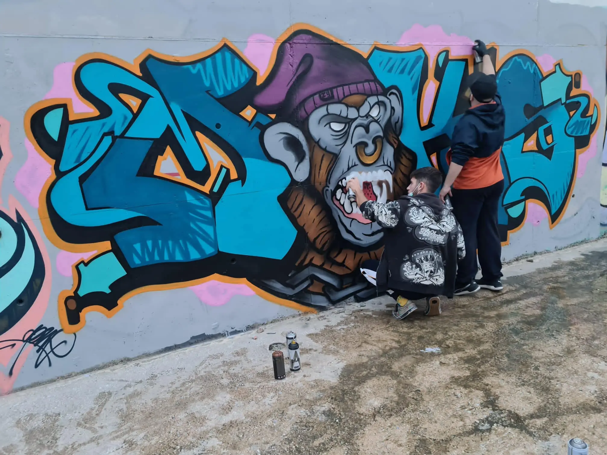 grafiti de un gorila